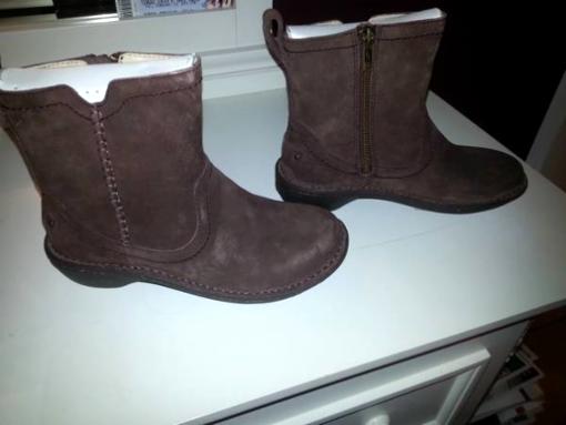 ugg neevah boots