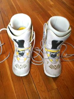 used snowboard boots size 9